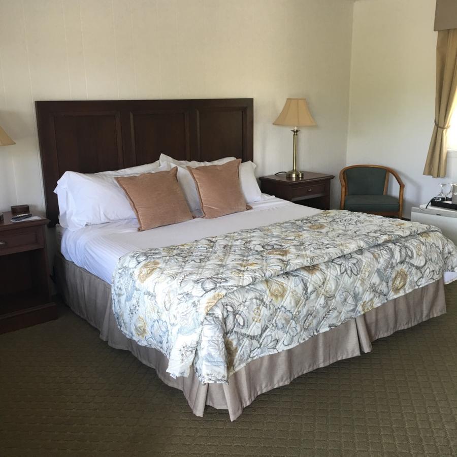 Мотель Braeside Lodging Вудсток Екстер'єр фото