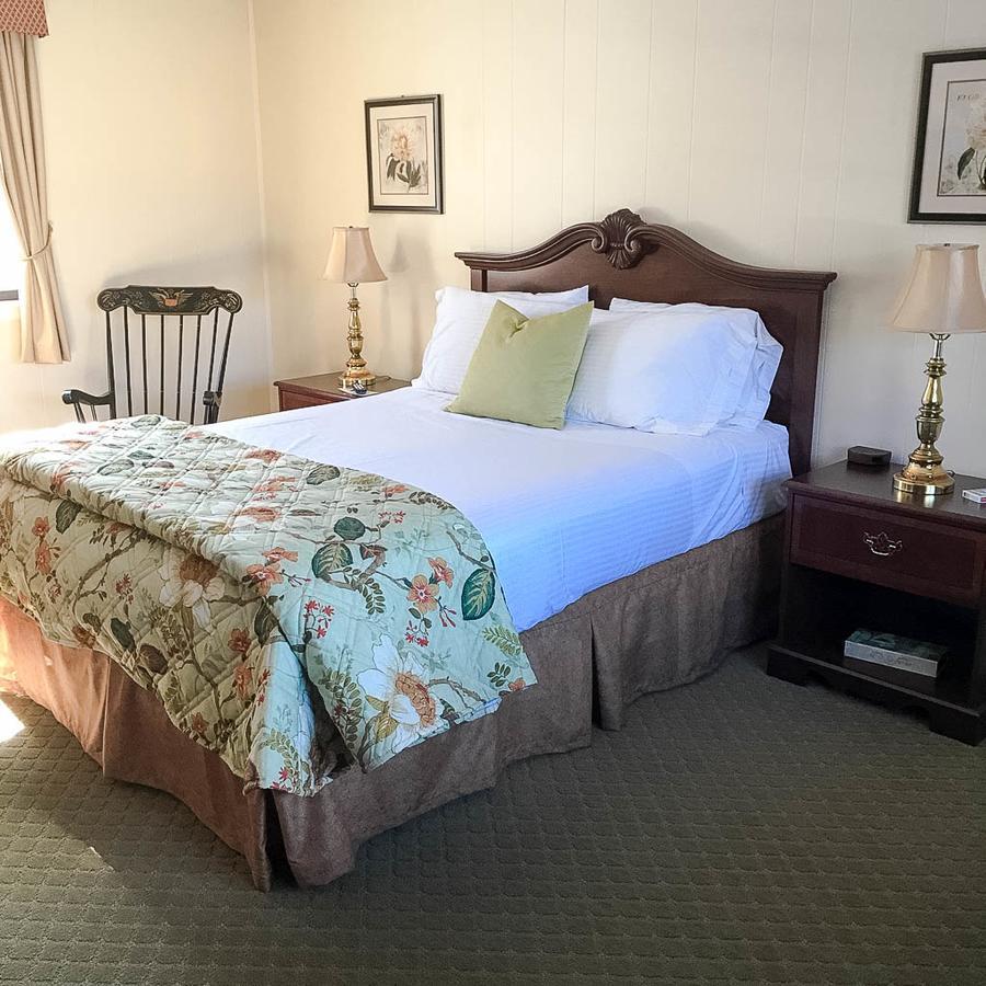 Мотель Braeside Lodging Вудсток Екстер'єр фото